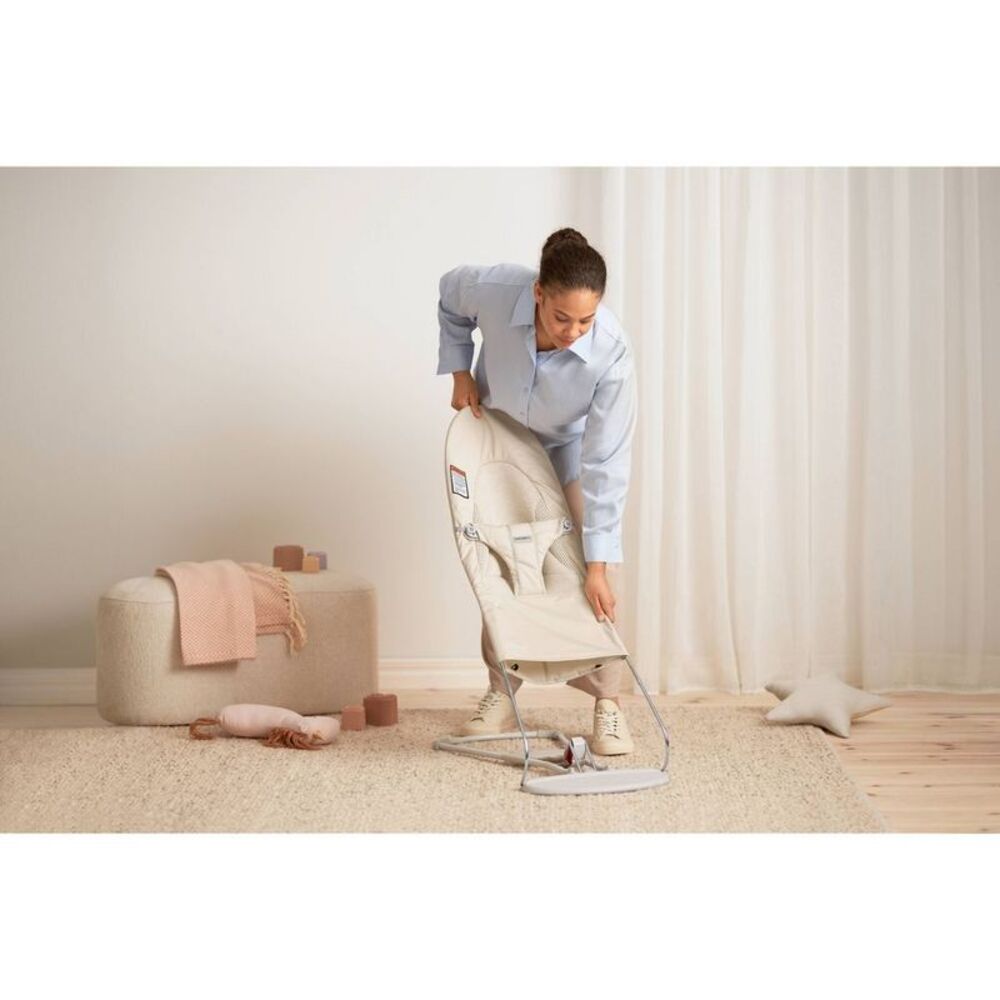 BabyBjorn -  Bouncer Tri-Fabric with Toy Bar - Beige Beige - Picture 5 of 6